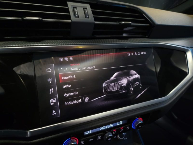 AUDI Q3 SPORTBACK 45 TFSi E 245cv HYBRID RECHARGEABLE E-TRON S-LINE / TOIT OUVRANT / CARPLAY / ANGLE