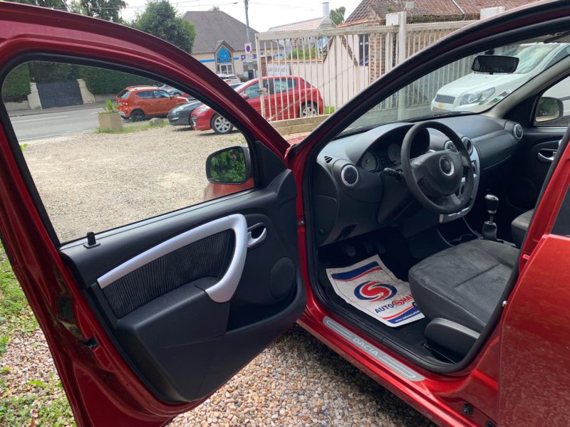 DACIA SANDERO 2009 1.4i