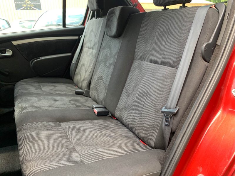 DACIA SANDERO 2009 1.4i