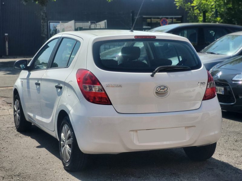 HYUNDAI I 20 2011