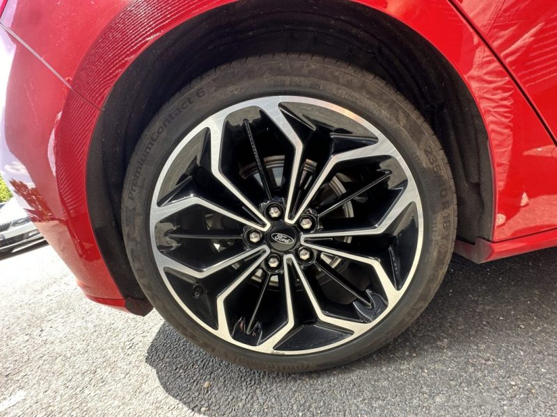 FORD FOCUS ST Line BANG & OLUFSEN / SUIVI COMPLET FORD