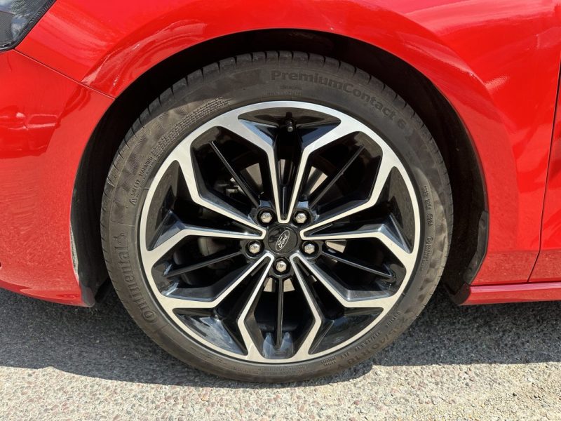 FORD FOCUS ST Line BANG & OLUFSEN / SUIVI COMPLET FORD