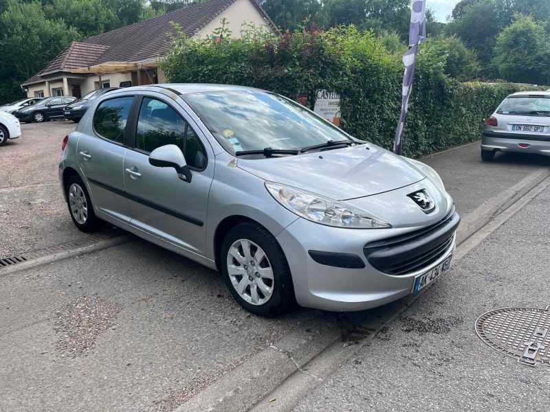 PEUGEOT 207 1.4HDI 70CV