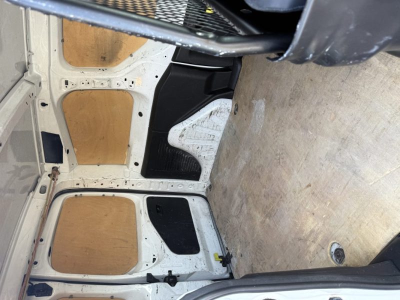 PEUGEOT PARTNER 1.6 HDI 75ch 3 Places TRES BON ETAT 2010