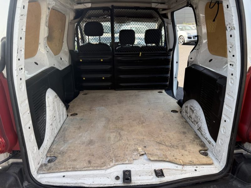 PEUGEOT PARTNER 1.6 HDI 75ch 3 Places TRES BON ETAT 2010