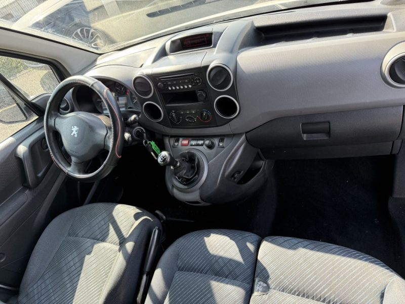 PEUGEOT PARTNER 1.6 HDI 75ch 3 Places TRES BON ETAT 2010