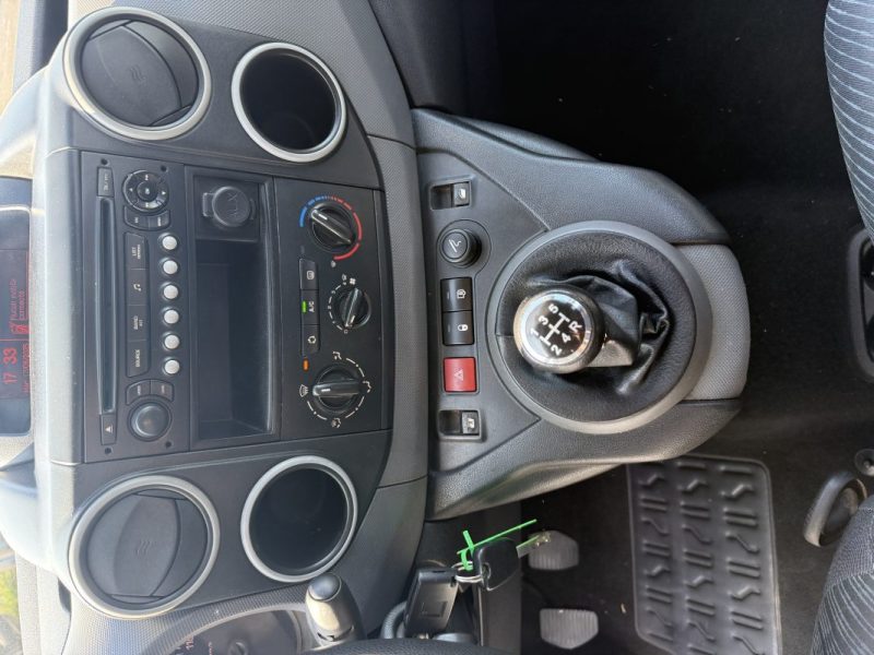 PEUGEOT PARTNER 1.6 HDI 75ch 3 Places TRES BON ETAT 2010