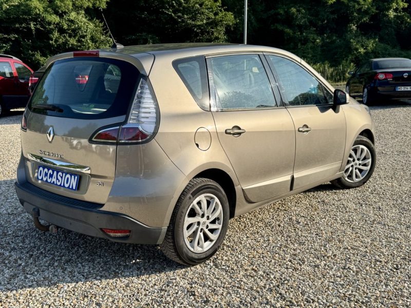 RENAULT MEGANE SCENIC 2012