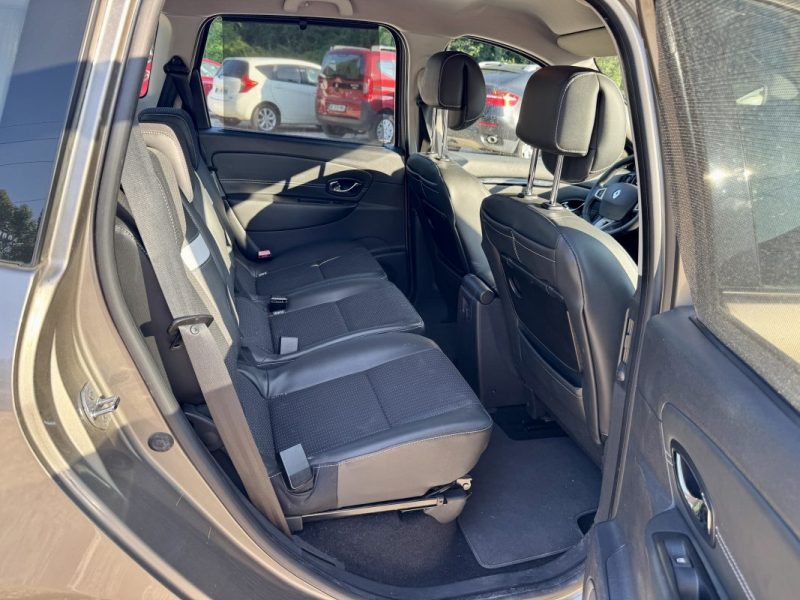 RENAULT MEGANE SCENIC 2012