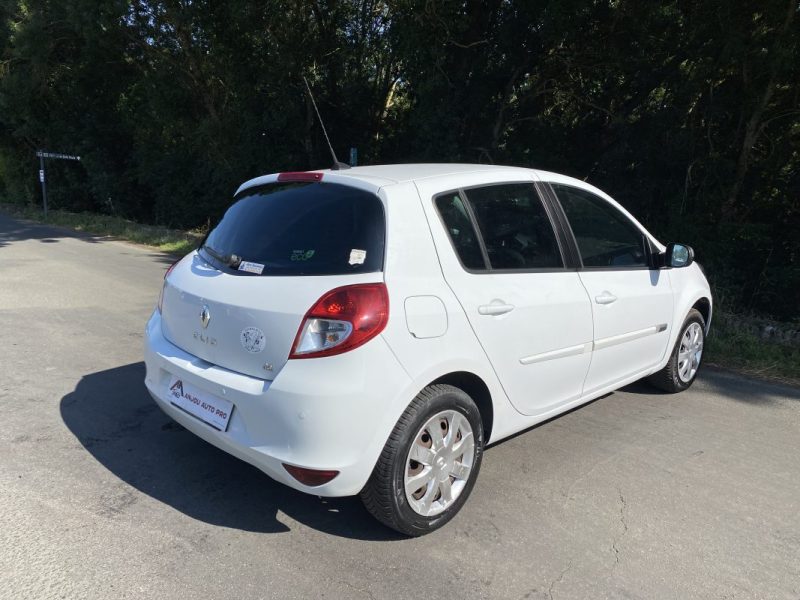 RENAULT CLIO 2012