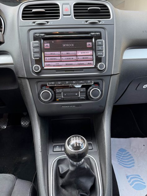 VOLKSWAGEN GOLF 2010