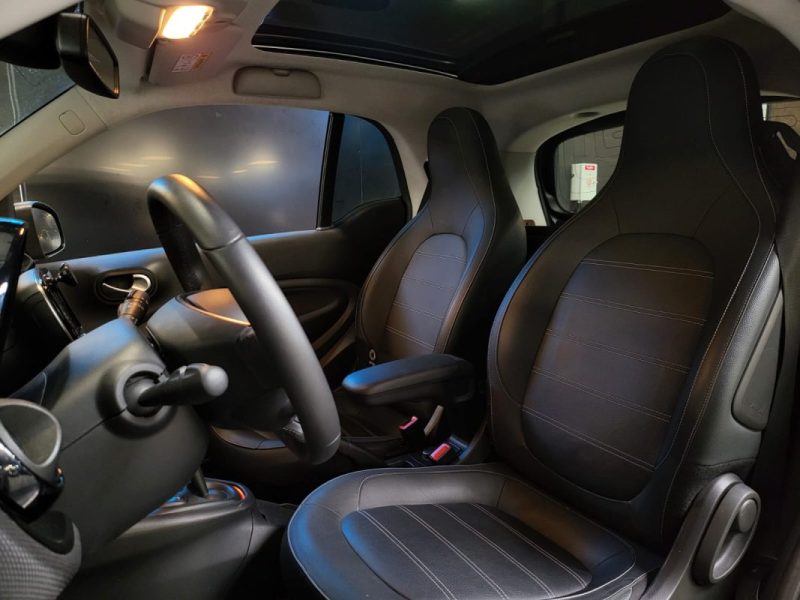 SMART FORTWO Coupé EQ 82 CV PRIME / TOIT PANORAMIQUE + SIEGEES CUIR CHAUFFANTS /