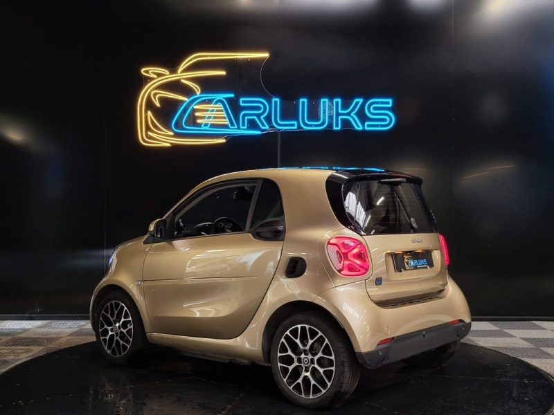 SMART FORTWO Coupé EQ 82 CV PRIME / TOIT PANORAMIQUE + SIEGEES CUIR CHAUFFANTS /