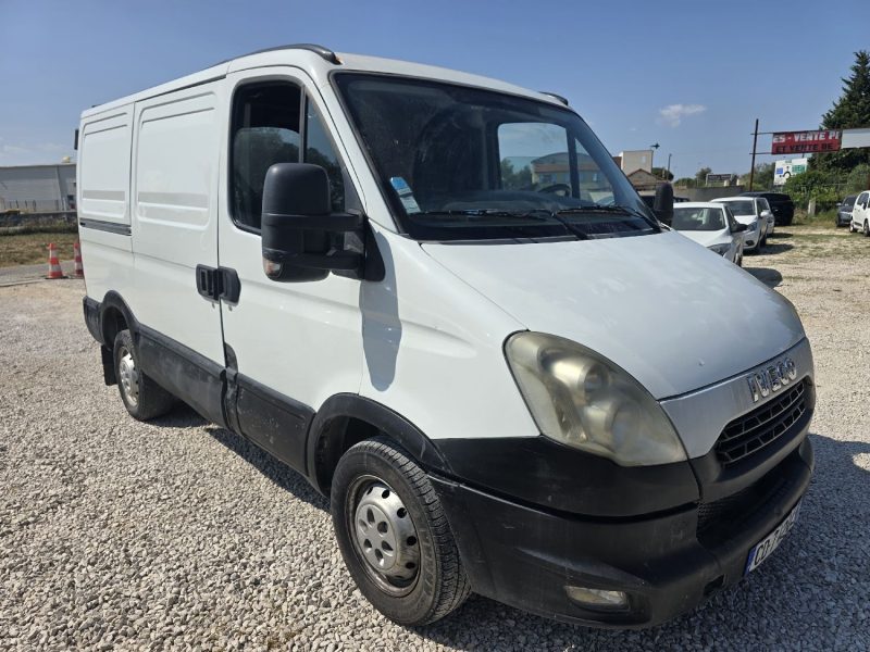 IVECO DAILY 29L11 2.3D 110CH