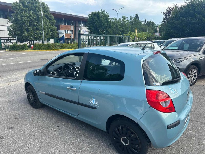 RENAULT CLIO  1.2L 75CV 