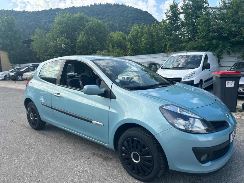 RENAULT CLIO  1.2L 75CV 