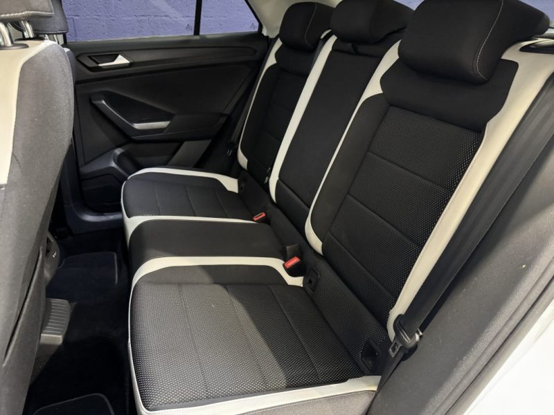 VOLKSWAGEN T-ROC 2019