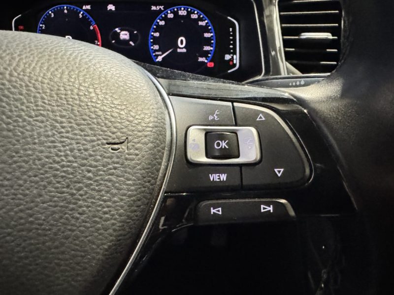 VOLKSWAGEN T-ROC 2019