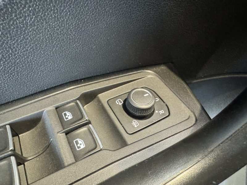 VOLKSWAGEN T-ROC 2019