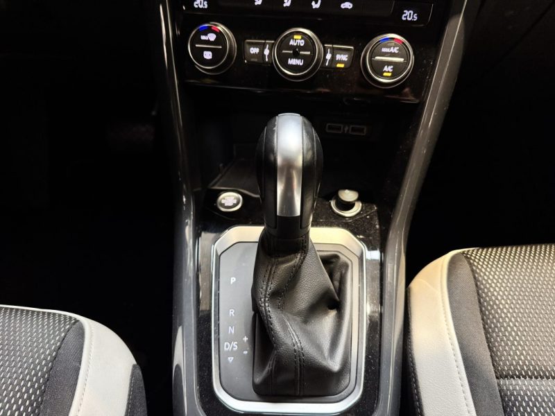 VOLKSWAGEN T-ROC 2019