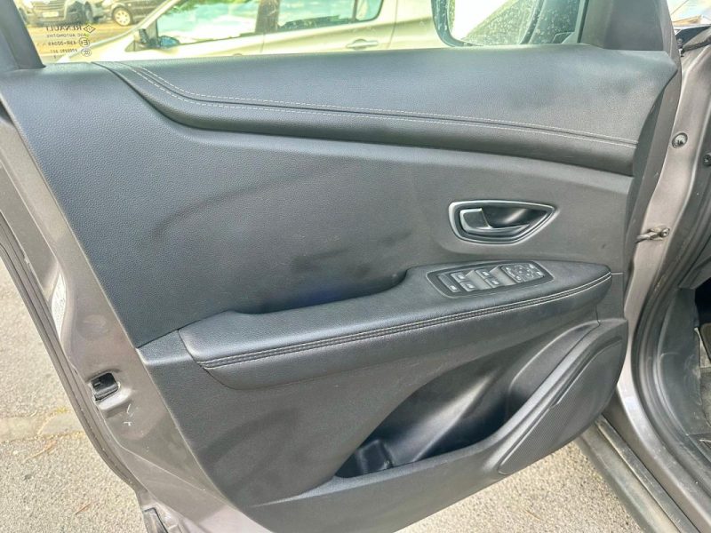 RENAULT GRAND SCENIC IV 2019