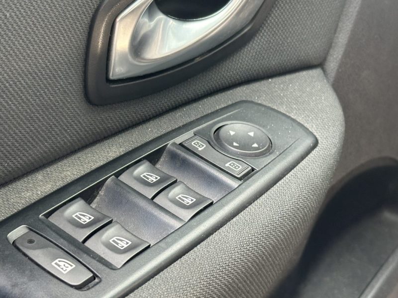 RENAULT GRAND SCENIC DISTRIBUTION OK / REVISION RECENTE