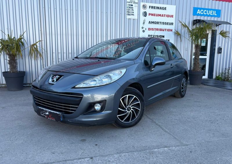 PEUGEOT 207 2010