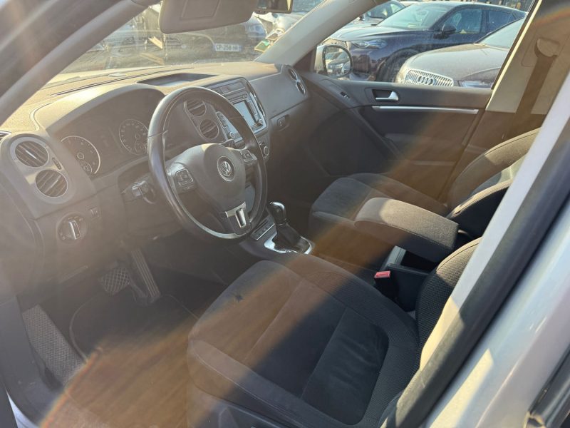 VOLKSWAGEN TIGUAN 2012
