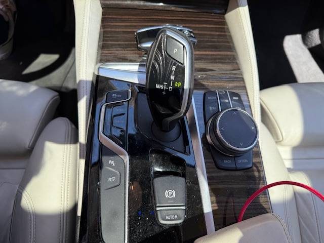 BMW SERIE 530D 265ch Luxury