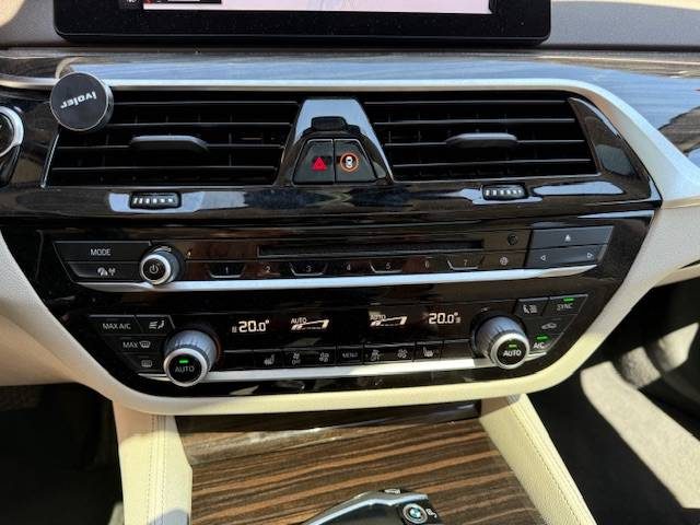 BMW SERIE 530D 265ch Luxury