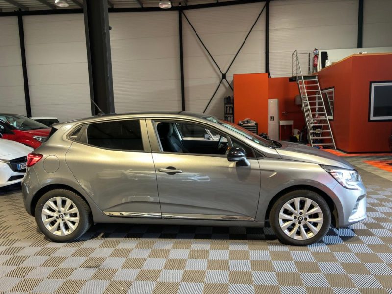 RENAULT CLIO 2023