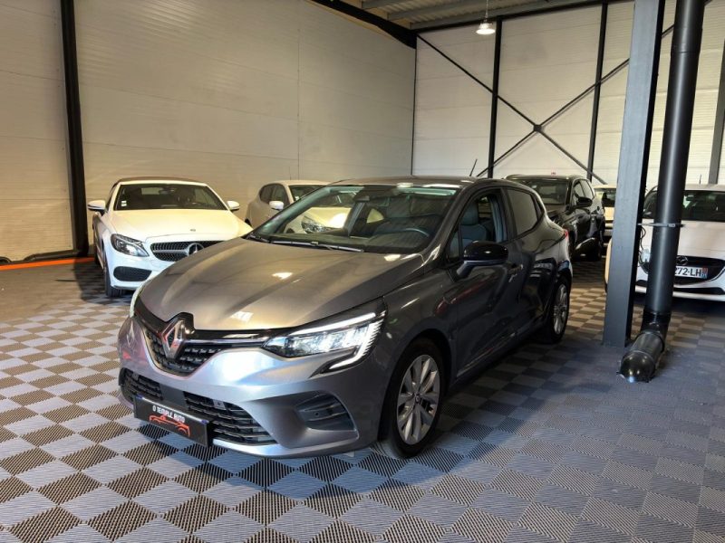 RENAULT CLIO 2023