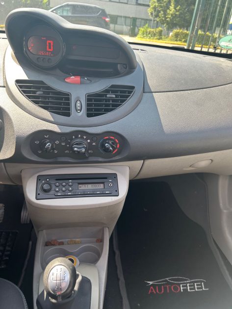 RENAULT TWINGO 2009