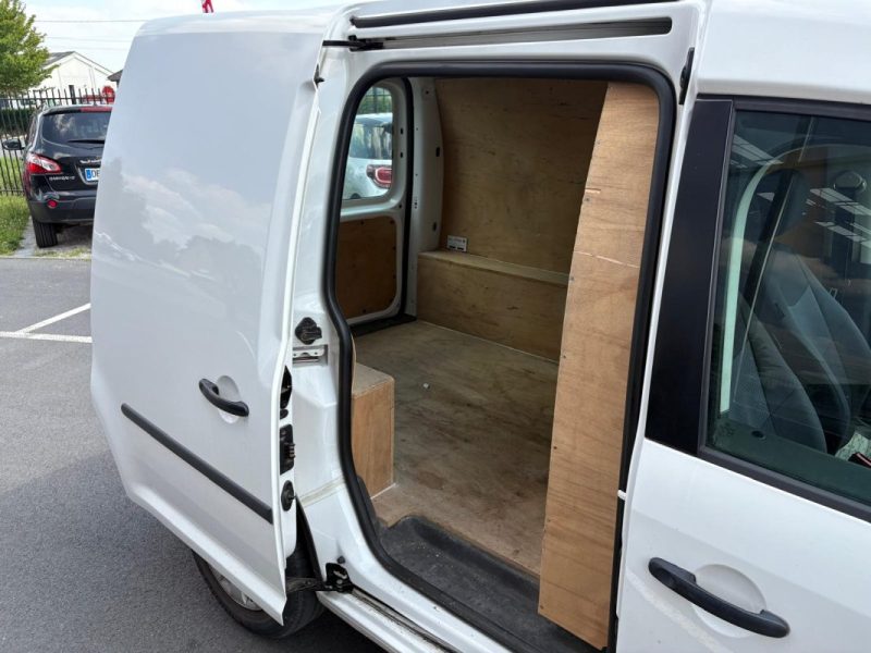 VOLKSWAGEN CADDY 2013