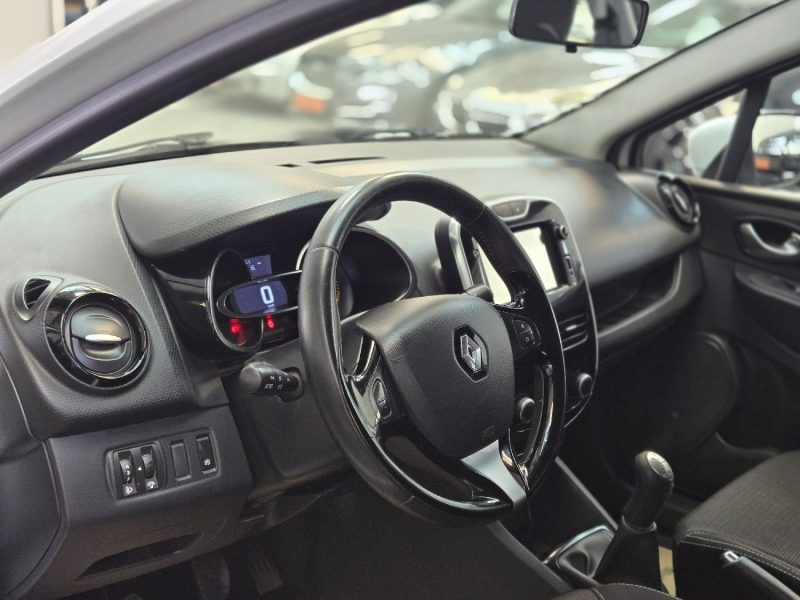 RENAULT CLIO 2015