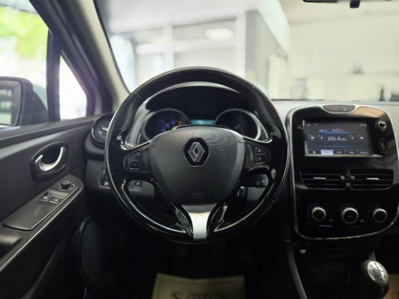 RENAULT CLIO 2015