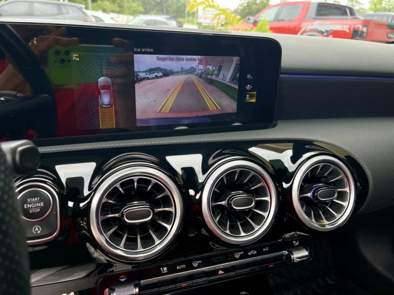 Mercedes-Benz Classe A 180d AMG line - Très bon état - Première main