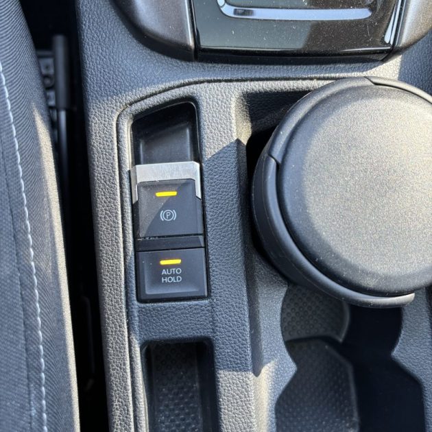 VOLKSWAGEN T-ROC 1.6 TDI 115 CV R-LINE TOIT PANO SIEGES CHAUFFANTS CARPLAY GARANTIE 12 MOIS