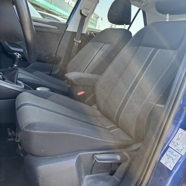 VOLKSWAGEN T-ROC 1.6 TDI 115 CV R-LINE TOIT PANO SIEGES CHAUFFANTS CARPLAY GARANTIE 12 MOIS