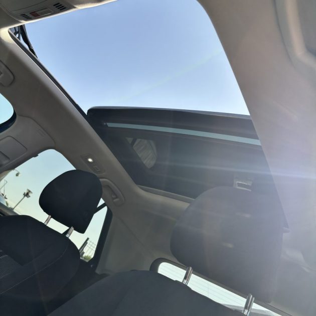 VOLKSWAGEN T-ROC 1.6 TDI 115 CV R-LINE TOIT PANO SIEGES CHAUFFANTS CARPLAY GARANTIE 12 MOIS