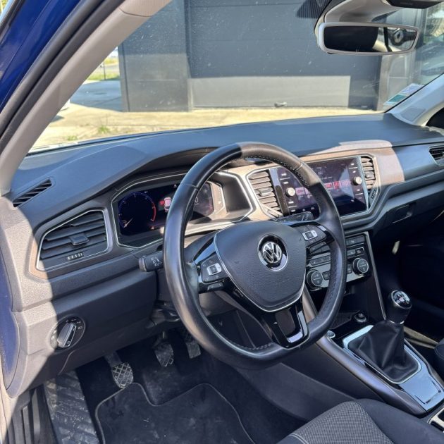 VOLKSWAGEN T-ROC 1.6 TDI 115 CV R-LINE TOIT PANO SIEGES CHAUFFANTS CARPLAY GARANTIE 12 MOIS
