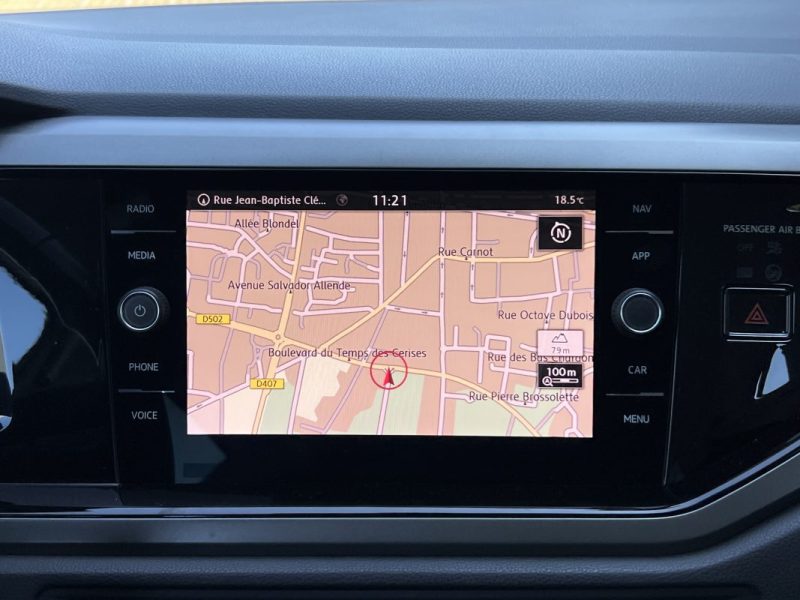 VOLKSWAGEN POLO 6 VI CONFORTLINE 1.6 TDI 95 Cv ECRAN GPS TACTILE / 5 PORTES - GARANTIE 1 AN