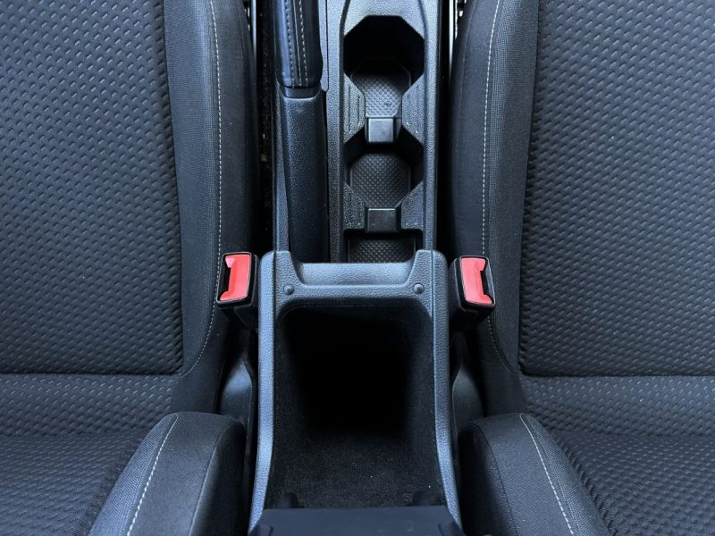 VOLKSWAGEN POLO 6 VI CONFORTLINE 1.6 TDI 95 Cv ECRAN GPS TACTILE / 5 PORTES - GARANTIE 1 AN