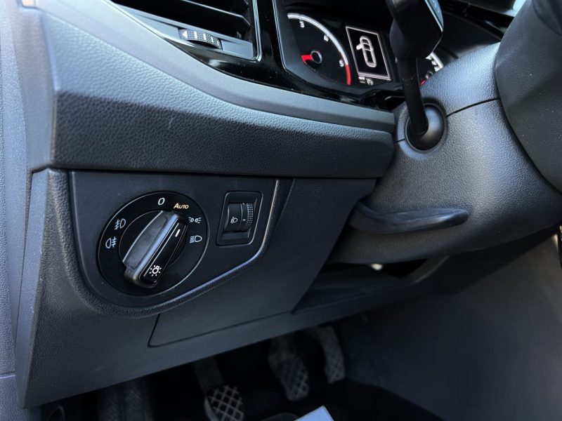 VOLKSWAGEN POLO 6 VI CONFORTLINE 1.6 TDI 95 Cv ECRAN GPS TACTILE / 5 PORTES - GARANTIE 1 AN