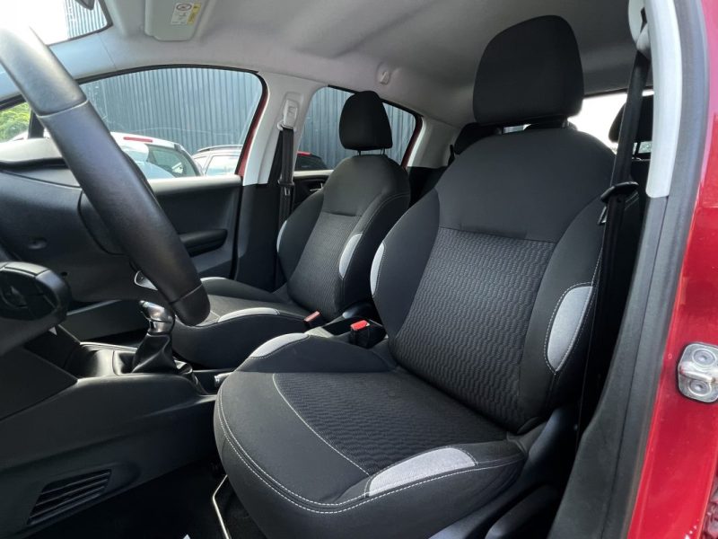 PEUGEOT 208 STYLE 1.2 VTI 82 Cv ECRAN TACTILE REGULATEUR LIMITEUR BLUETOOTH CRIT AIR 1 GARANTIE 1 AN