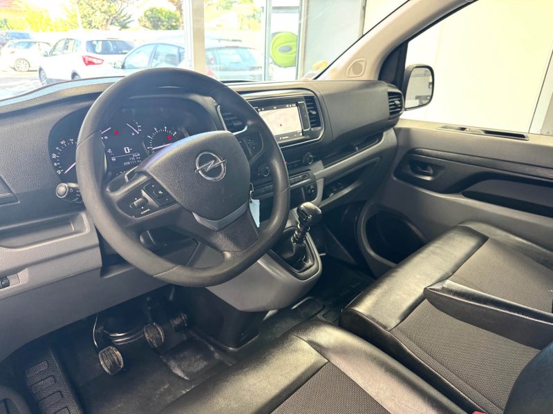 OPEL VIVARO 2020