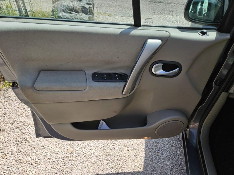 RENAULT MEGANE SCENIC 2006