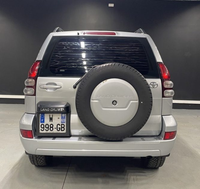 TOYOTA LAND CRUISER  2004