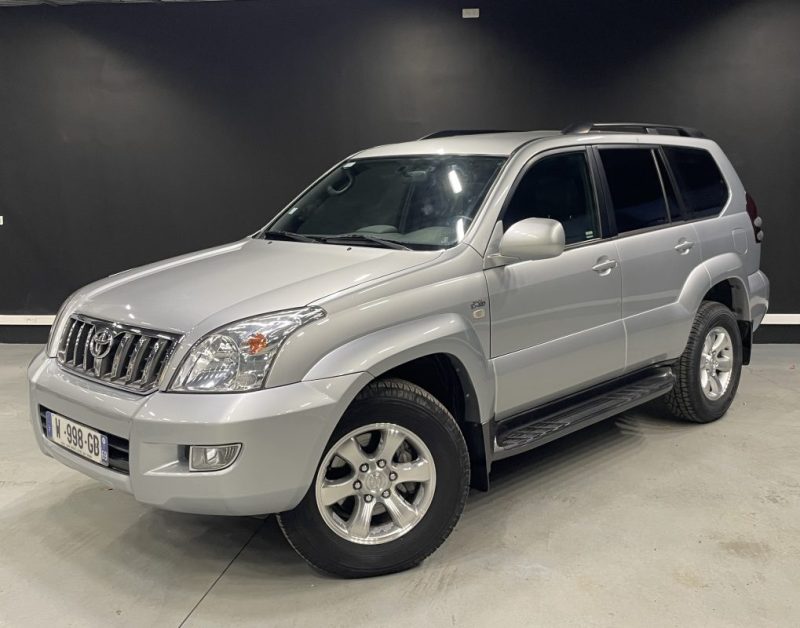 TOYOTA LAND CRUISER  2004