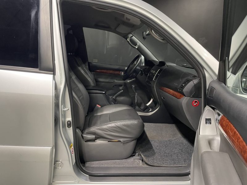 TOYOTA LAND CRUISER  2004